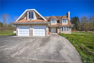 7976 Kickerville Rd, Blaine, WA 98230