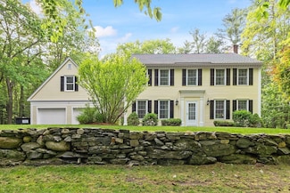 135 S Row Rd, Townsend, MA 01469