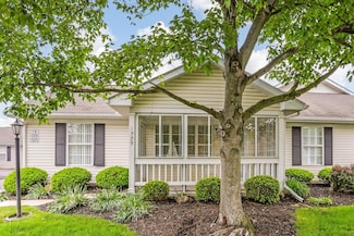 1329 Hillview Cir W, Newark, OH 43055