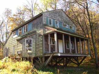 11757 County Road C, Prairie Du Chien, WI 53821