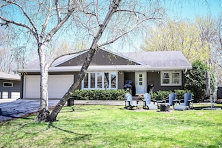 4113 Monterey Ave, Edina, MN 55416