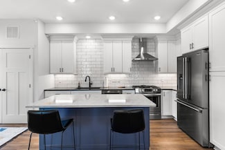 517 2nd St Unit 303, Hudson, WI 54016