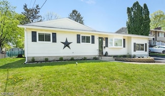 29 Dogwood Dr, Newton, NJ 07860