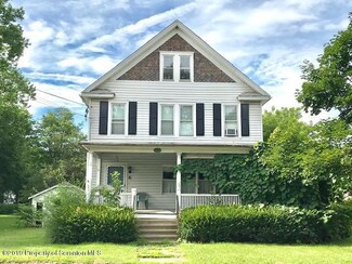 57 State St, Nicholson, PA 18446