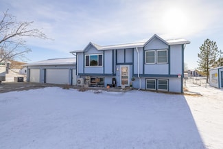 204 Hummingbird Cir, Box Elder, SD 57719