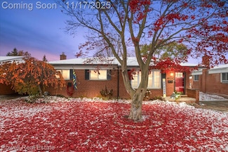 29601 Moulin Ave, Warren, MI 48088