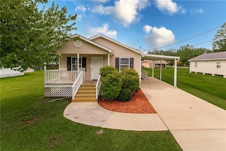 18143 Davie Dr, Ponchatoula, LA 70454