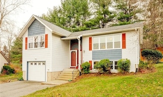 26 Mohican Ln, Bristol, CT 06010