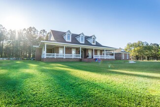 4165 Smokey Rd, Cottondale, FL 32431