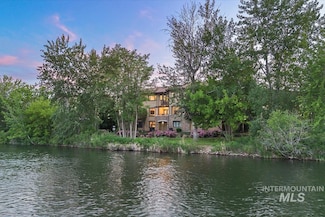 3612 N Prospect Way, Garden City, ID 83714