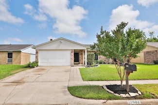 17602 Wolf Hollow Dr, Houston, TX 77084