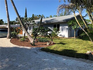 3681 NE 8th Ave, Oakland Park, FL 33334