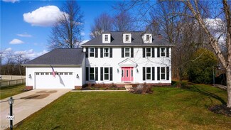 869 Silverberry Ln, Hudson, OH 44236
