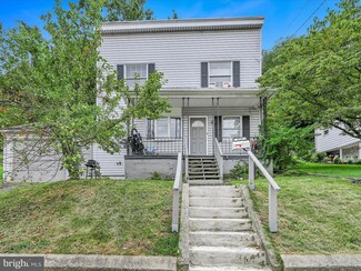 515 Peacock St, Pottsville, PA 17901