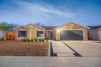 2480 S Lemonwood Ln, Fresno, CA 93725