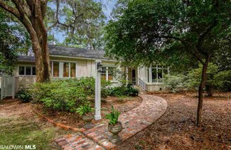 1301 Captain O'Neal Dr, Daphne, AL 36526