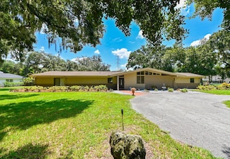 3518 Berger Rd, Lutz, FL 33548