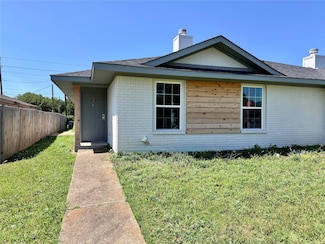 840 Potomac Dr, Lancaster, TX 75134