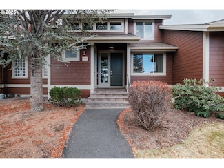 10952 Village Loop, Redmond, OR 97756
