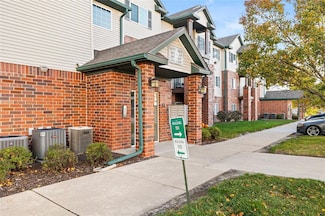 105 NW 8th St Unit 106, Grimes, IA 50111