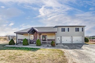5572 S 725 W, Pleasant Lake, IN 46779