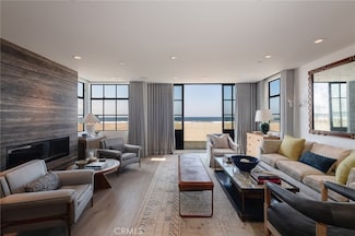 3222 The Strand, Hermosa Beach, CA 90254