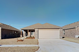 11733 NW 100th St, Yukon, OK 73099
