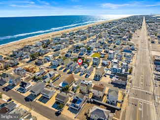 12 E Winifred Ave, Beach Haven, NJ 08008