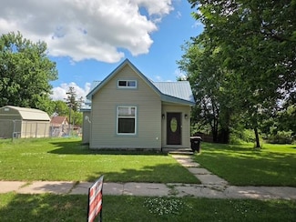 335 E Short St, Leigh, NE 68643