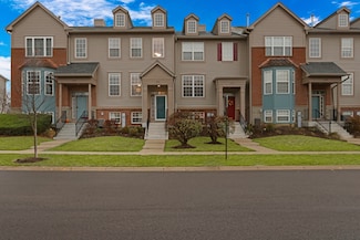 1596 Station Park Dr, Grayslake, IL 60030