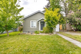 213 S 70th St, Tacoma, WA 98408