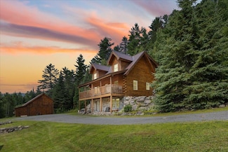 131 Blackberry Ln, Littleton, NH 03561