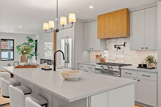 29 Fairfax St, Somerville, MA 02144