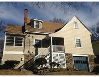 8 Westview Rd, Lynn, MA 01902