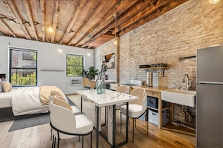 105 W 77th St Unit 3F, New York, NY 10024