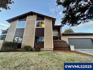 3086 Juniper St, Sweet Home, OR 97386