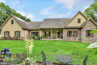1881 Georgetown Rd, Christiana, PA 17509