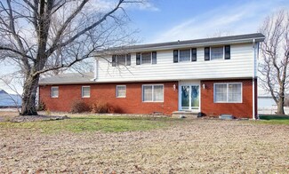 1305 N Hoover Rd, Newton, KS 67114