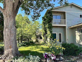 15625 Fawn Ln, Reno, NV 89511
