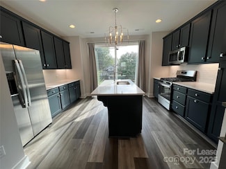 1003 E 36th St, Charlotte, NC 28205