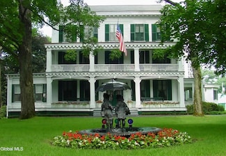 40 Geyser Rd, Saratoga Springs, NY 12866