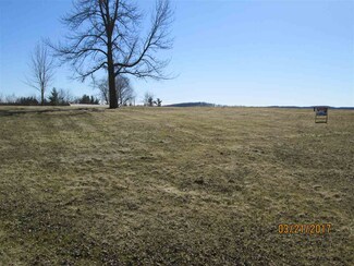 38615 Troy Dr, Prairie Du Chien, WI 53821