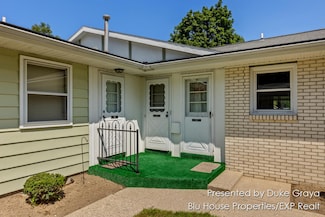 5166 Southglow Ct SE, Grand Rapids, MI 49508