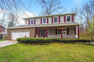 233 Nutwood Dr, Tallmadge, OH 44278