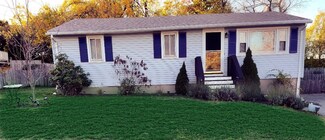 11 Model Ave, Warwick, RI 02889