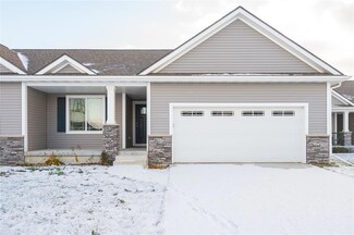 617 3rd St NW, Bondurant, IA 50035