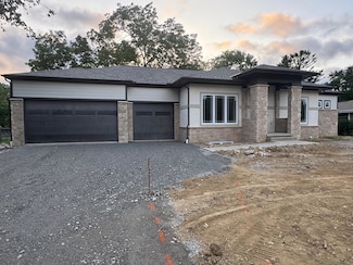 3163 S Dorchester Rd, Columbus, OH 43221