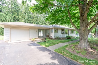 7131 Windcrest St SE, Grand Rapids, MI 49546