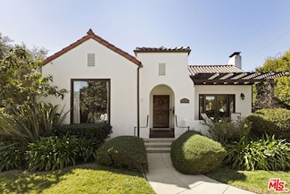 445 N Lucerne Blvd, Los Angeles, CA 90004