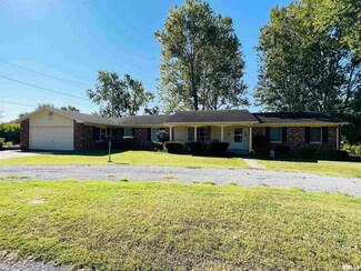 1103 Washington St, Eldorado, IL 62930